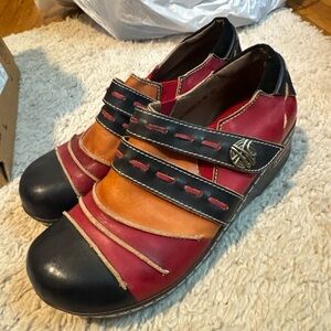 Spring Step Red and Orange Mules for Casual Elegance